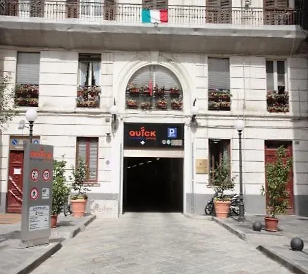 Oda ve Kahvaltı Filangieri Napoli